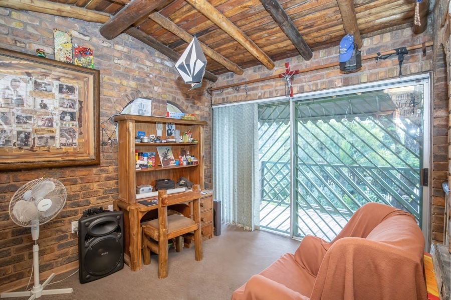 3 Bedroom Property for Sale in Meerhof North West